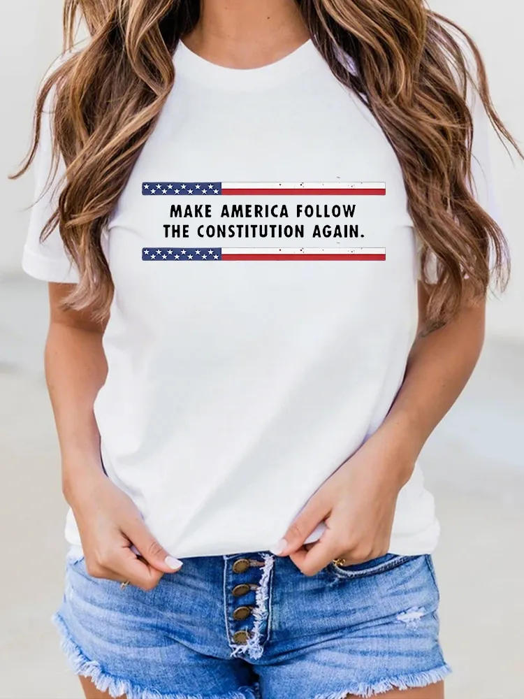 Woman'S Make America Follow The Constitution Again Crew Neck Short Sleeve T-Shirt