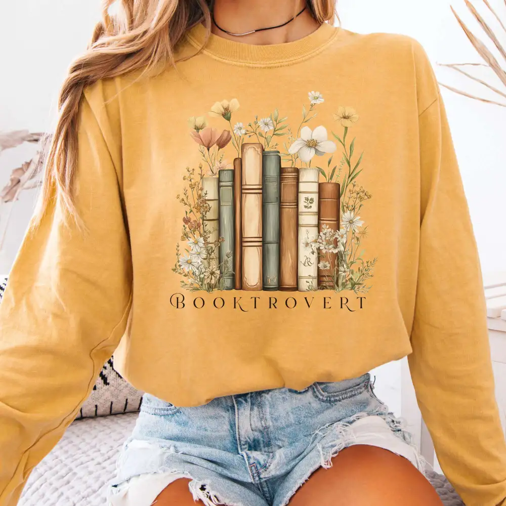 Booktrovert Long Sleeve T-Shirt