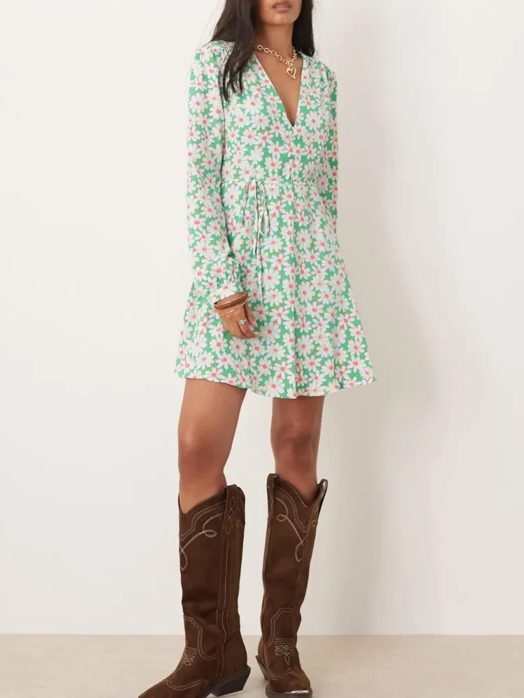 Tied Waist Daisy V-Neck Dress