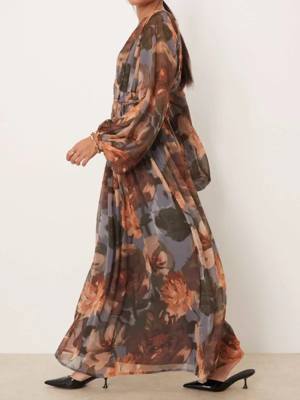 Pleated Detail Floral Maxi Dress