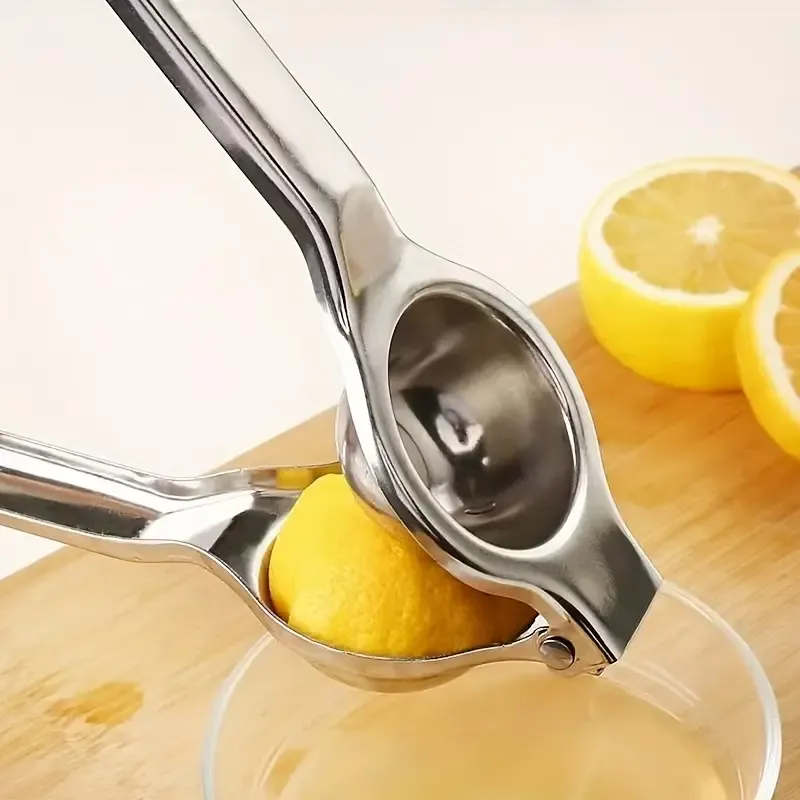 Duty Manual Citrus Juicer With Ergonomic Handle