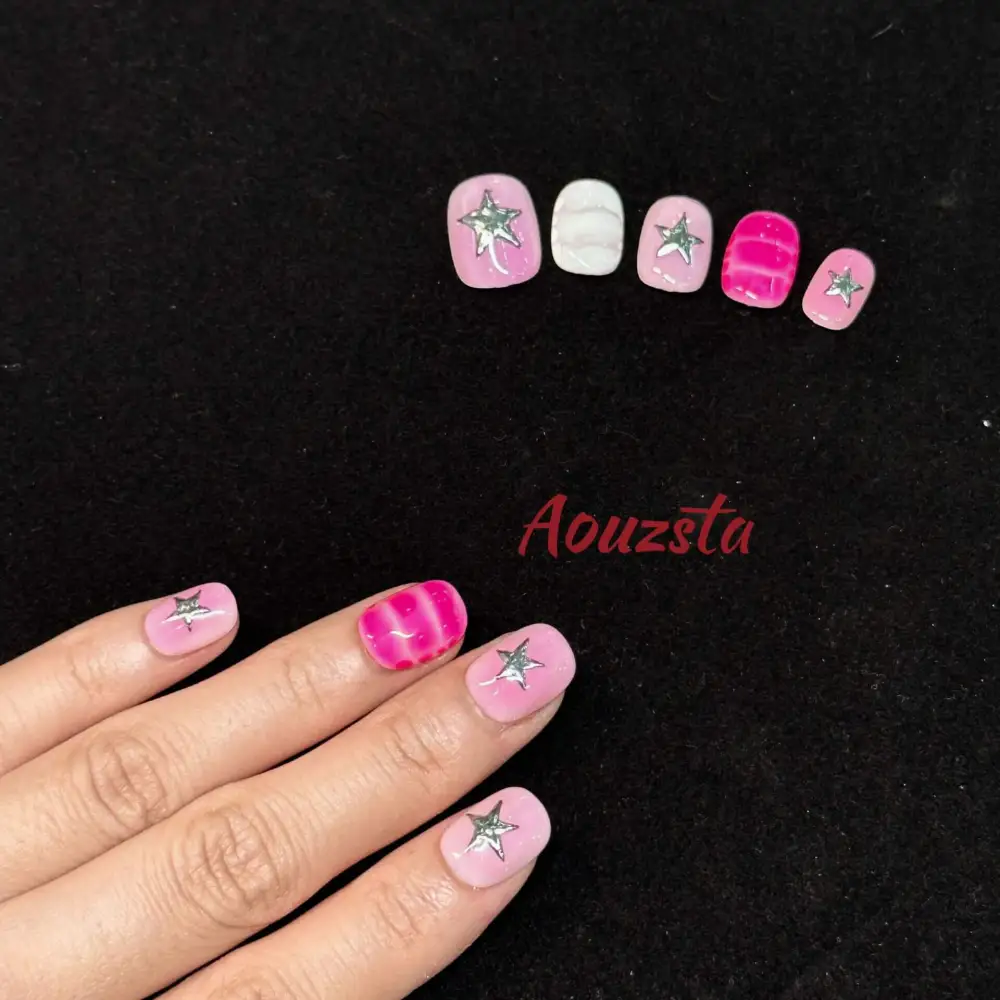 Nailhour 10Pcs Handmade Y2K Short Oval Pink Gilded Press On Nails