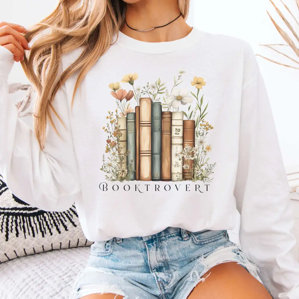 Booktrovert Long Sleeve T-Shirt