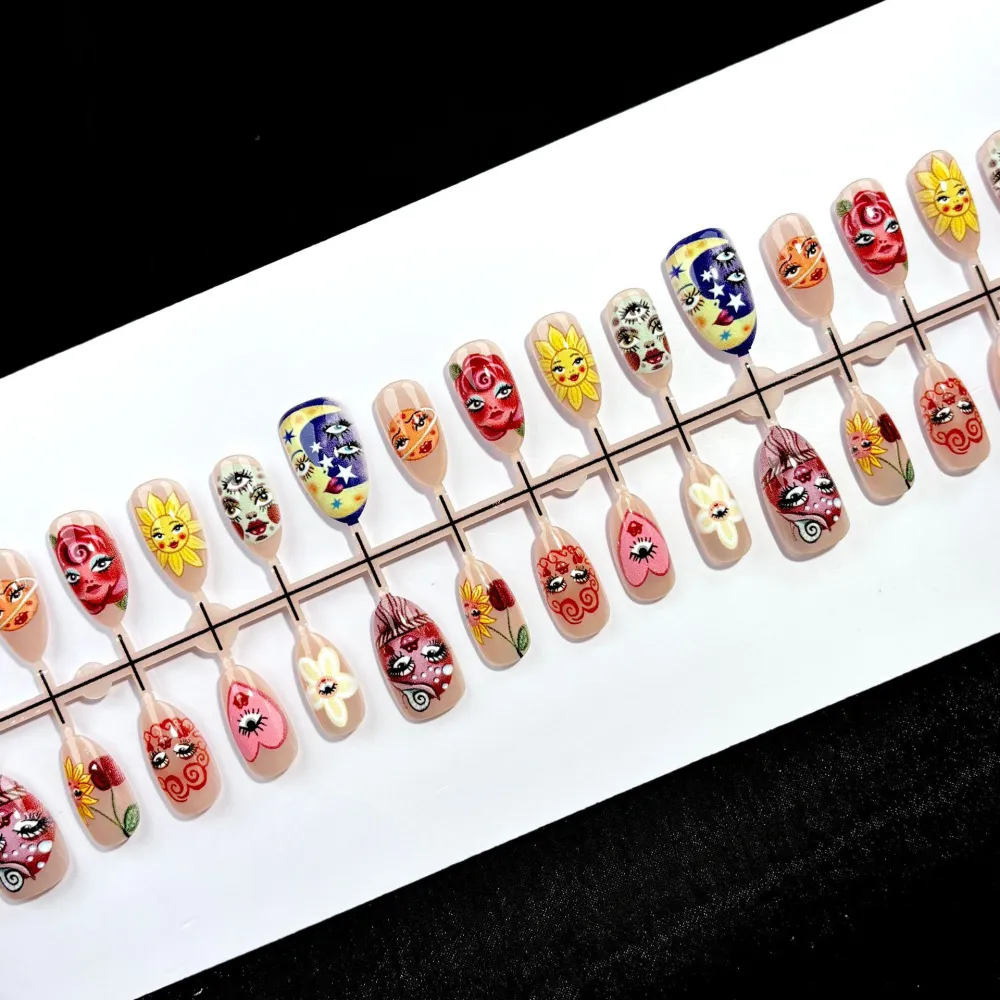 Nailhour 30Pcs Retro Bizarre Face Painting Halloween Press On Nails