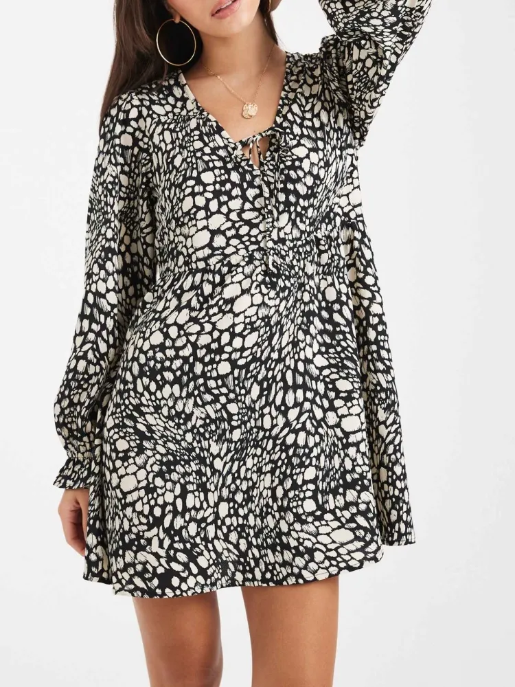 Print Ruffle Sleeve Dress