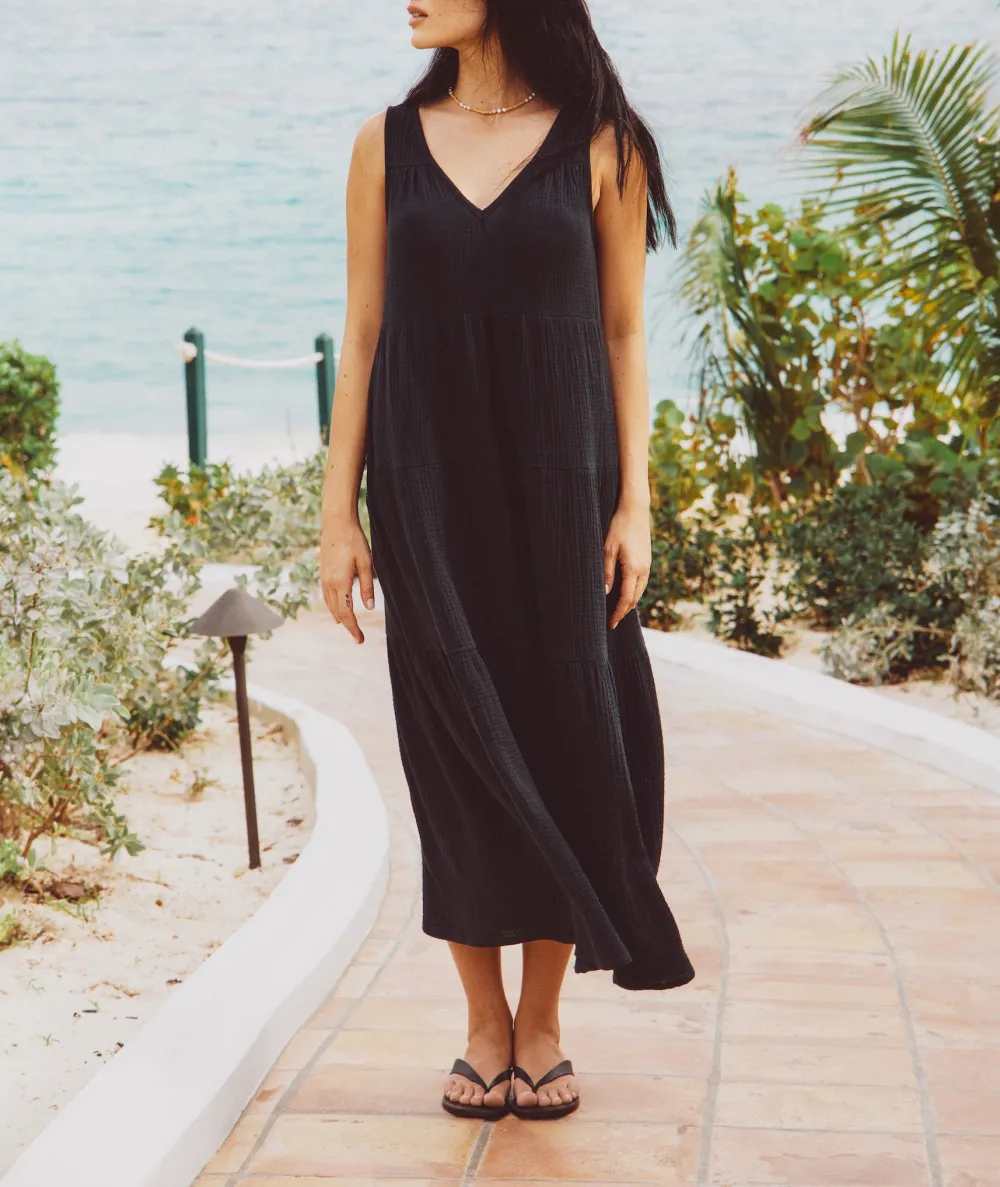 Black Double Cloth Pocketed Dress