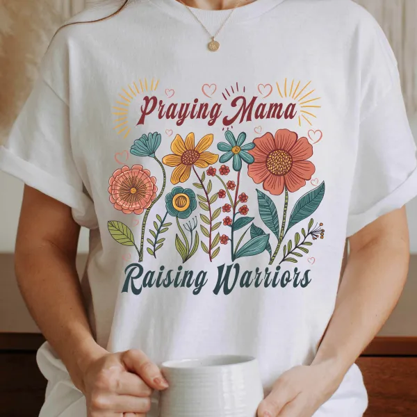 Casual Everyday Mama Graphic Tee