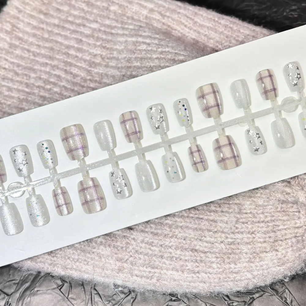 Nailhour 30Pcs Silver White Checkered Medium Square French Press On Nails