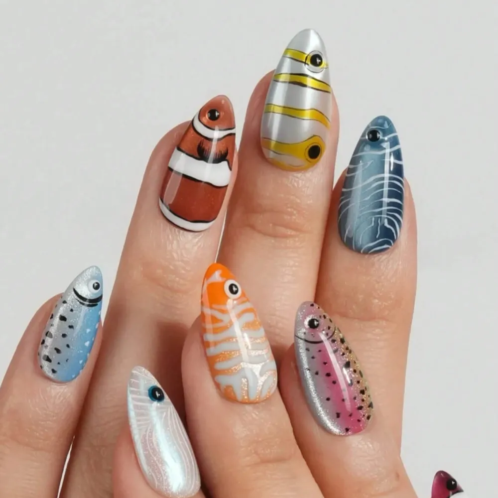 Nailhour 30Pcs Cat Eye Fish Medium Almond Press On Nails