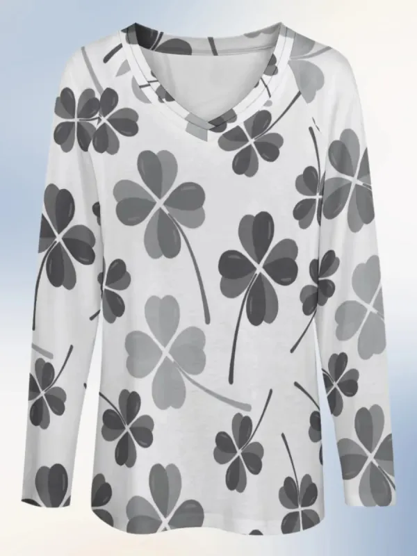 Minimalist Clover T-Shirt