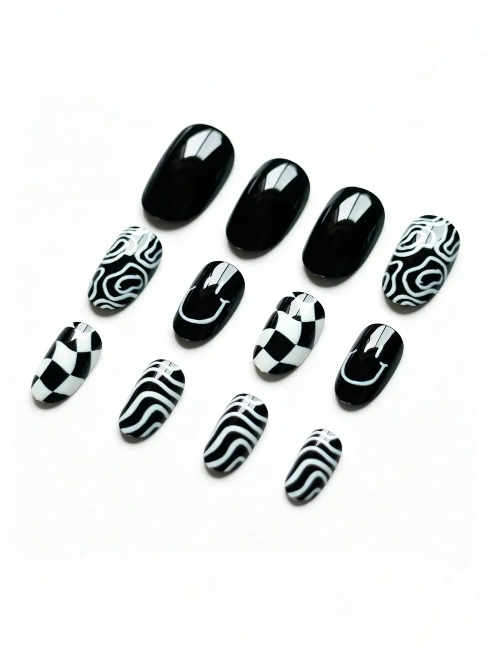 Nailhour 24Pcs Black Holiday Vintage Party Short Oval Y2K Press On Nails