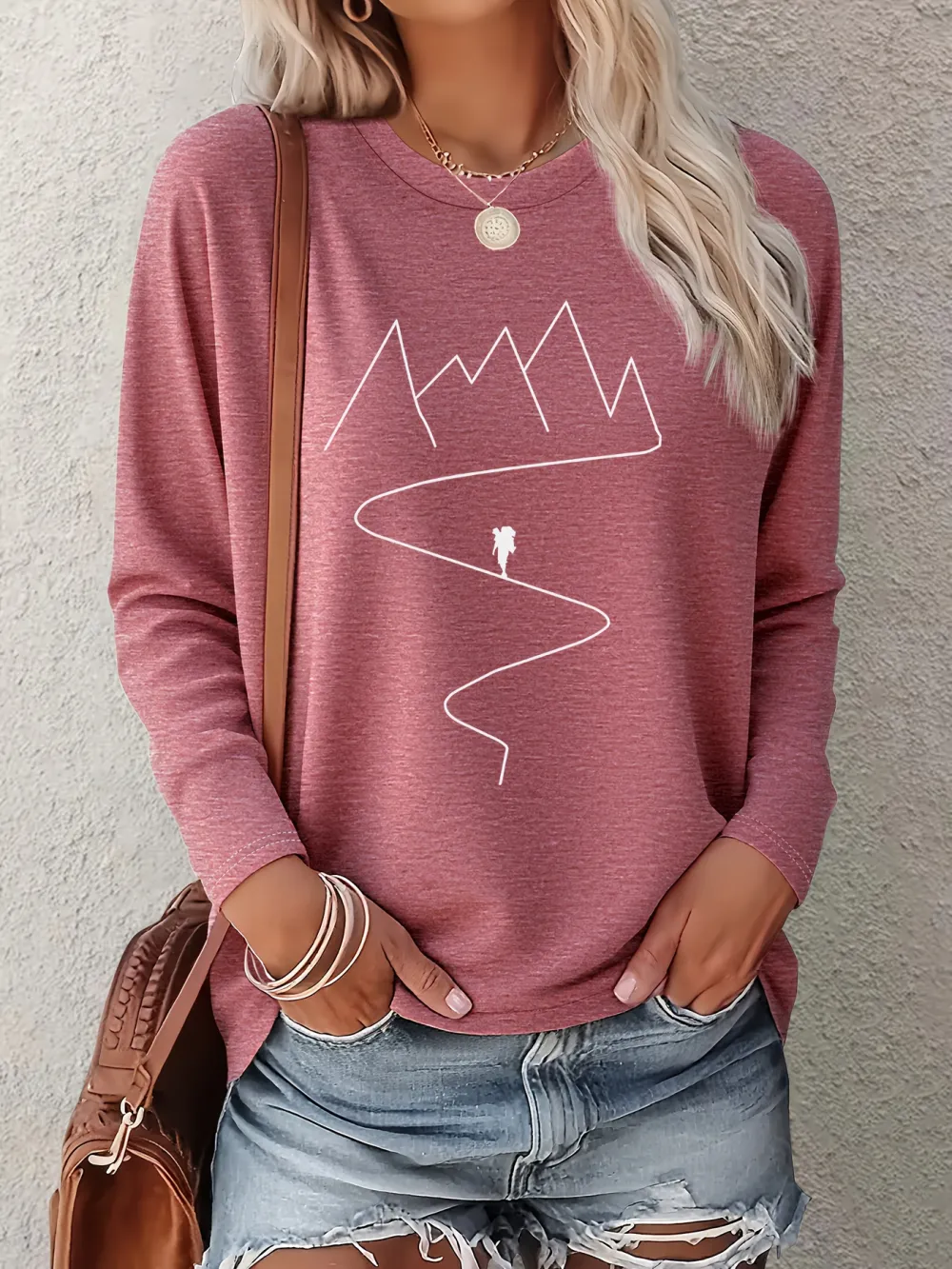 Minimalist Hiker Line Portrait Landscape Print Long Sleeve T-shirt