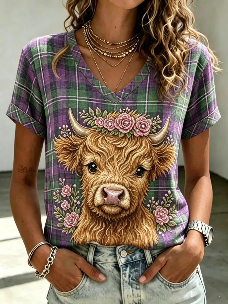 Women's Vintage Scottish Highland Cow Print V-Neck T-Shirt