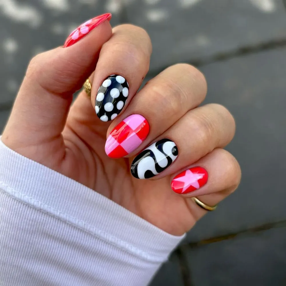 Nailhour 24Pcs French Multicolor Short Oval Press On Nails