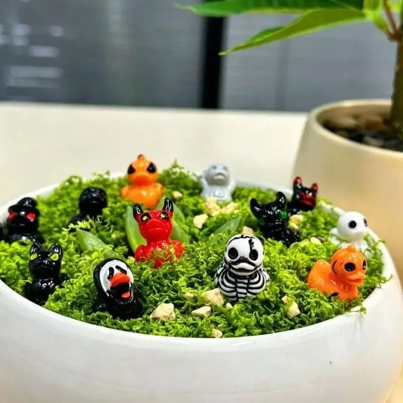 Random Mini Devil Ghost Skull Resin Ducks Cute Spooky Desktop Decor