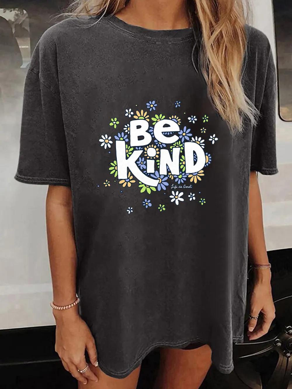 Be Kind Printed Flower Short Sleeve T-Shirts