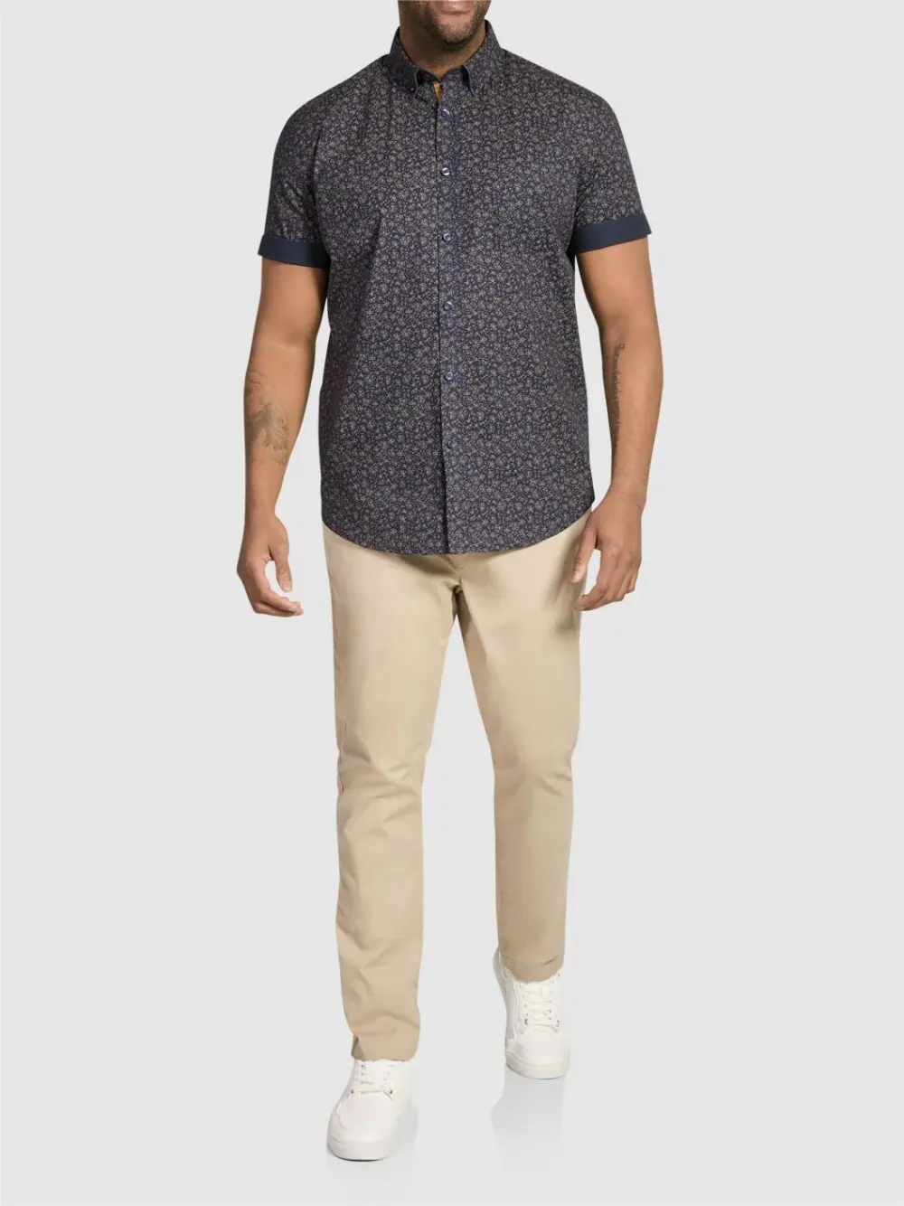 Men's Stylish Dotted Short Sleeve Shirts