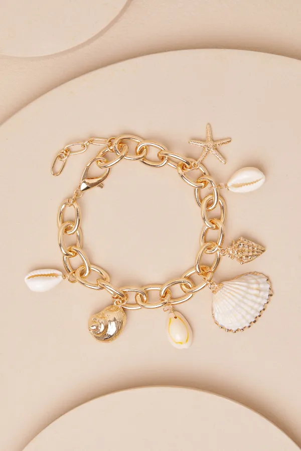 Holiday Style Shell Pendant Bracelet