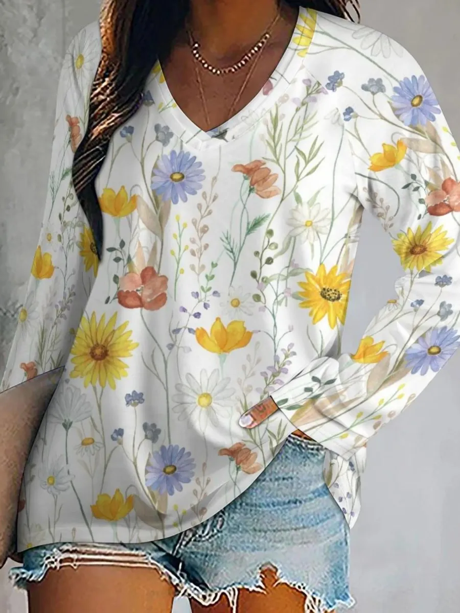 Wildflower Print V-Neck T-Shirt