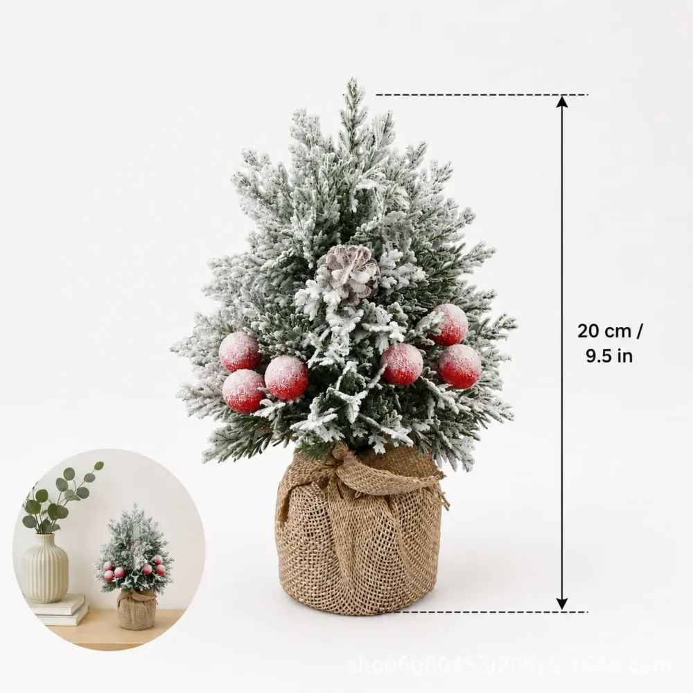Christmas Tree Red Berry Ornament Scene Decoration