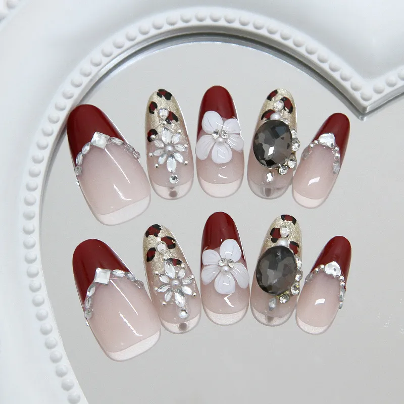 Nailhour 30Pcs Rhinestone Cat Eye Medium Almond Press On Nails