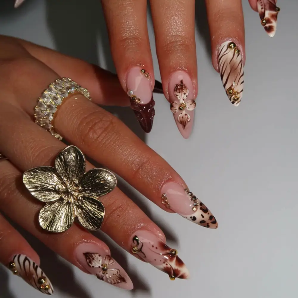Nailhour 24Pcs Autumn Vintage Medium Almond Press On Nails