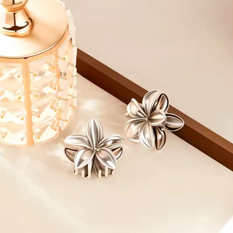 Romantic And Cute Floral Creative Small Hairpin