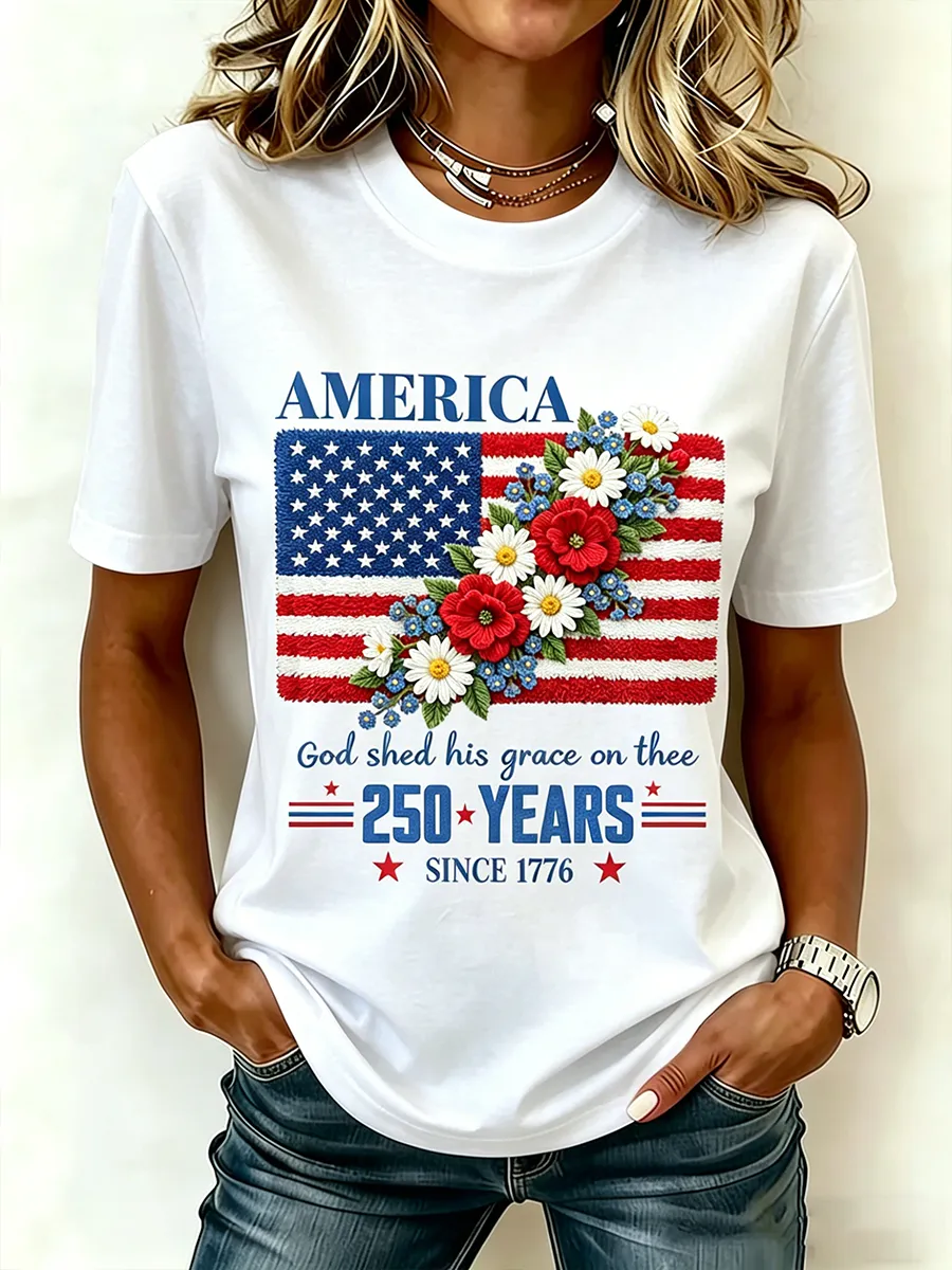 Women's 250 Year Old American Flag Floral Print Round Neck T-Shirt