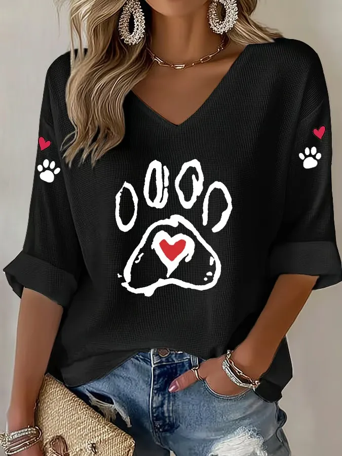 Women's T-shirt With Retro Animal Paw Print