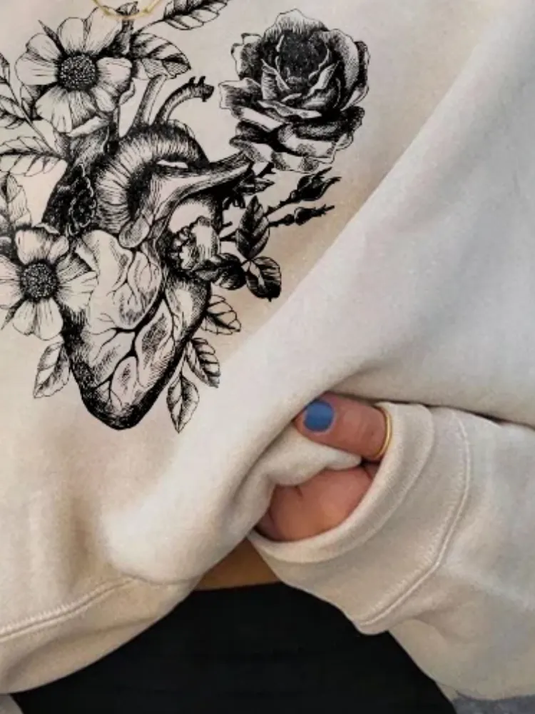 Artistic Heart Graphic Sweatshirt