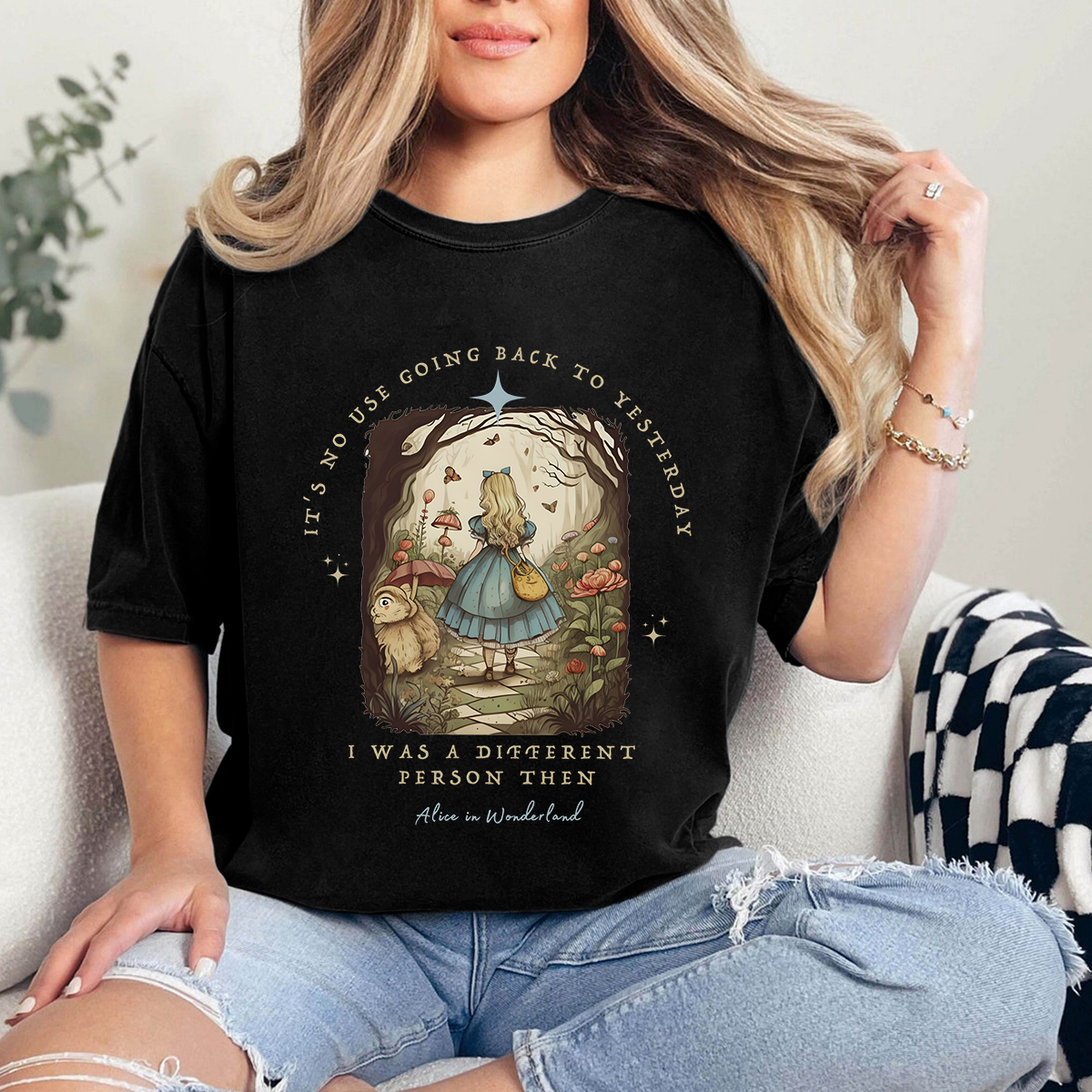 Vintage Alice Alice In Wonderland T-Shirt