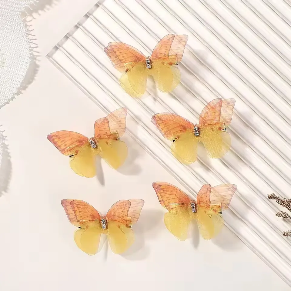Creative Realistic Butterfly Colorful Hairpin