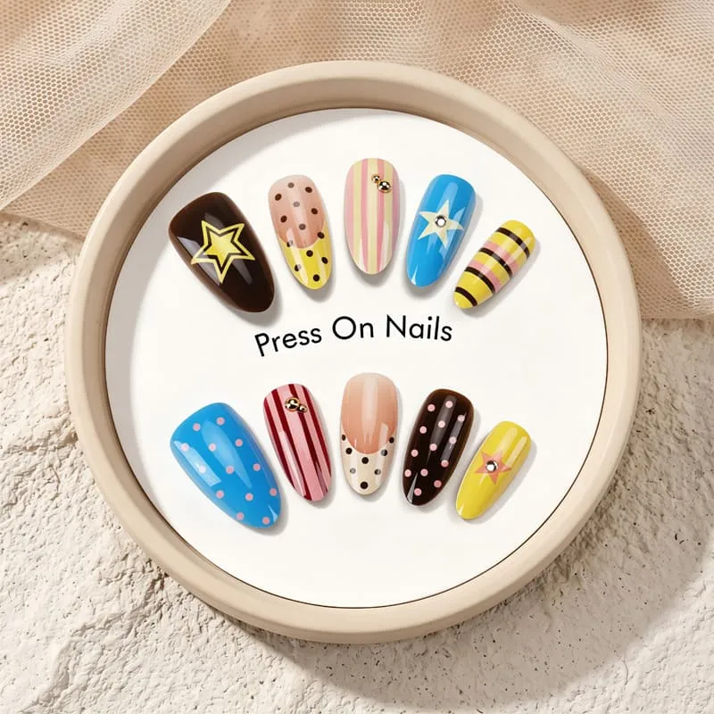 Nailhour 30Pcs 3D Vintage Rhinestone Medium Almond Press On Nails