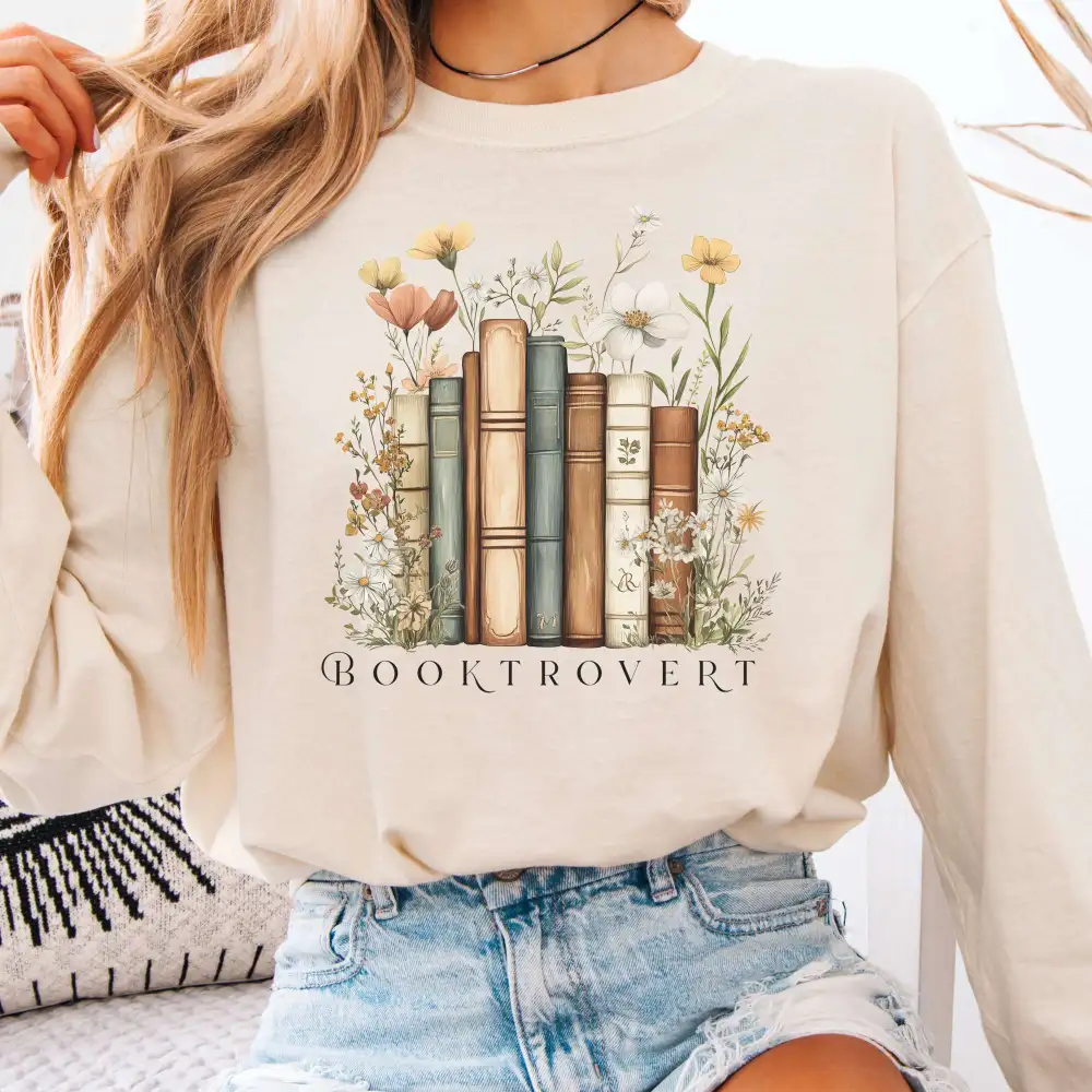 Booktrovert Long Sleeve T-Shirt