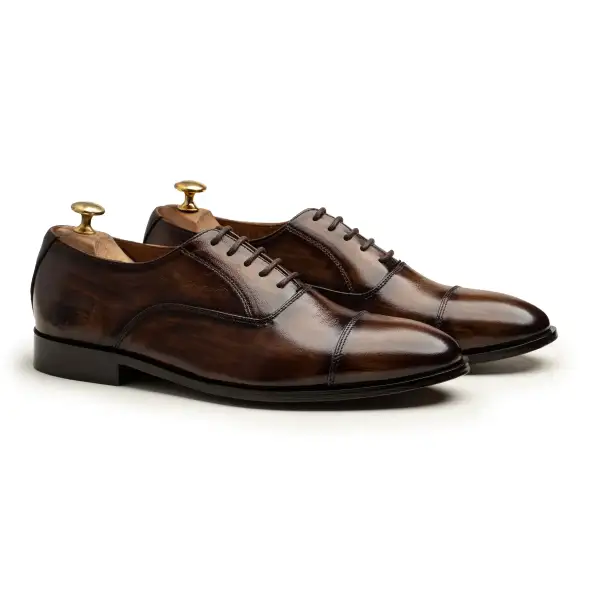Flexible Oxford Shoes