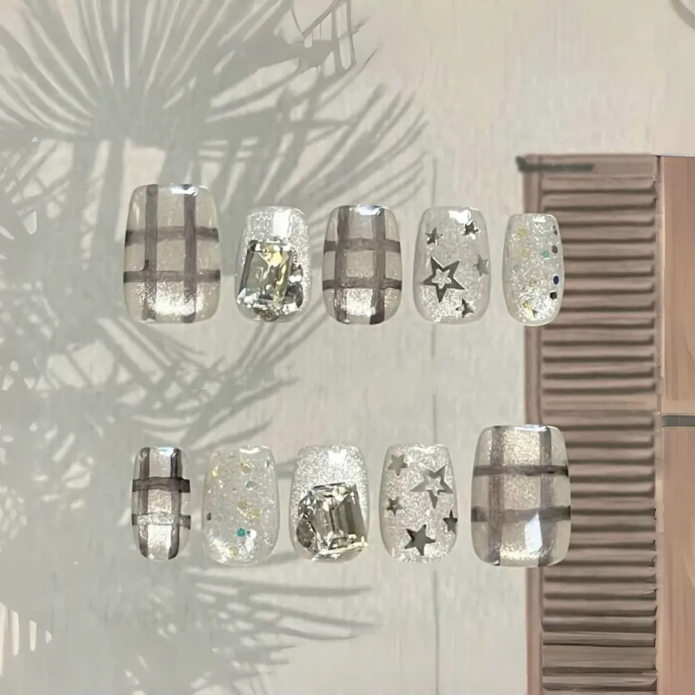 Nailhour 30Pcs Silver White Checkered Medium Square French Press On Nails
