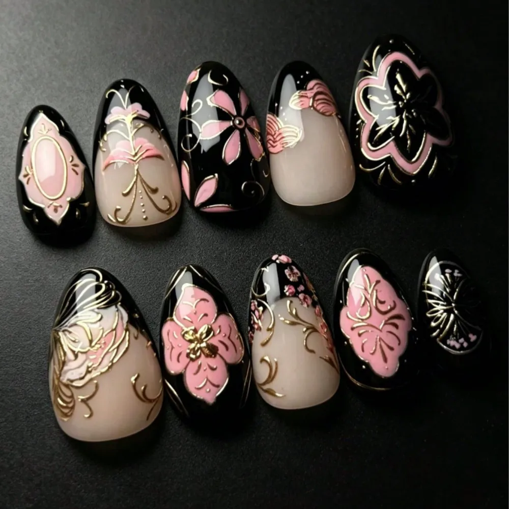 Nailhour 10Pcs Handmade Y2K Gilded Floral Medium Almond Press On Nails