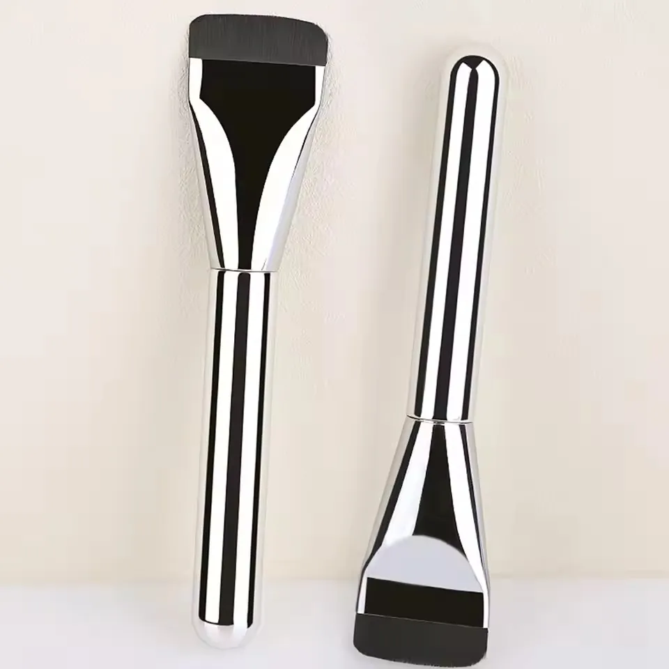 Short-Haired Fine Foundation Brush