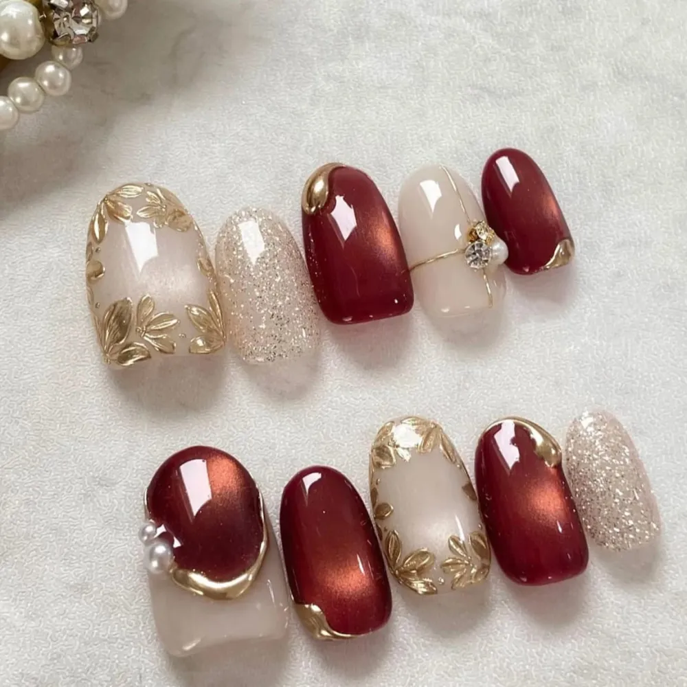 Nailhour 30Pcs Red Cat Eye Medium Oval French Gilded Press On Nails