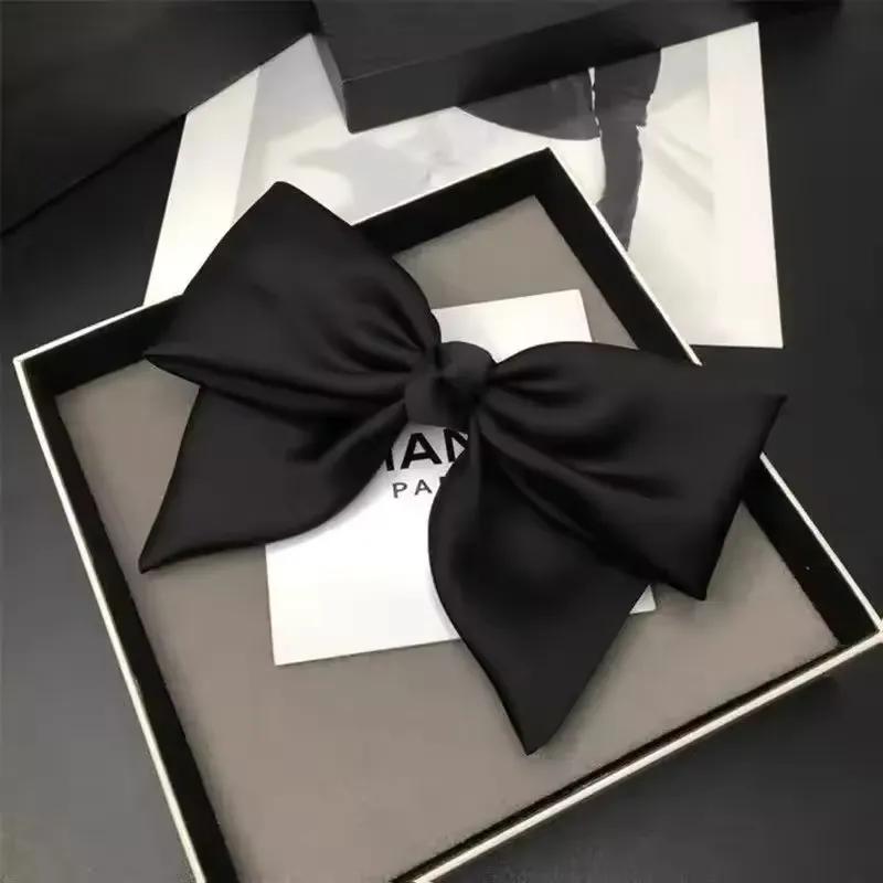 Classic And Perfect Bow Hairpin