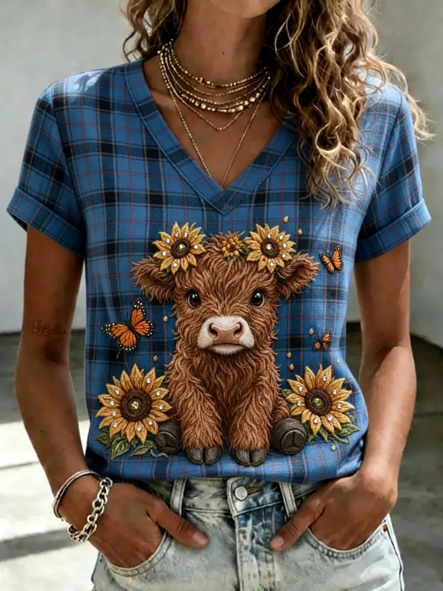 Women's Vintage Scottish Highland Cow Print V-Neck T-Shirt