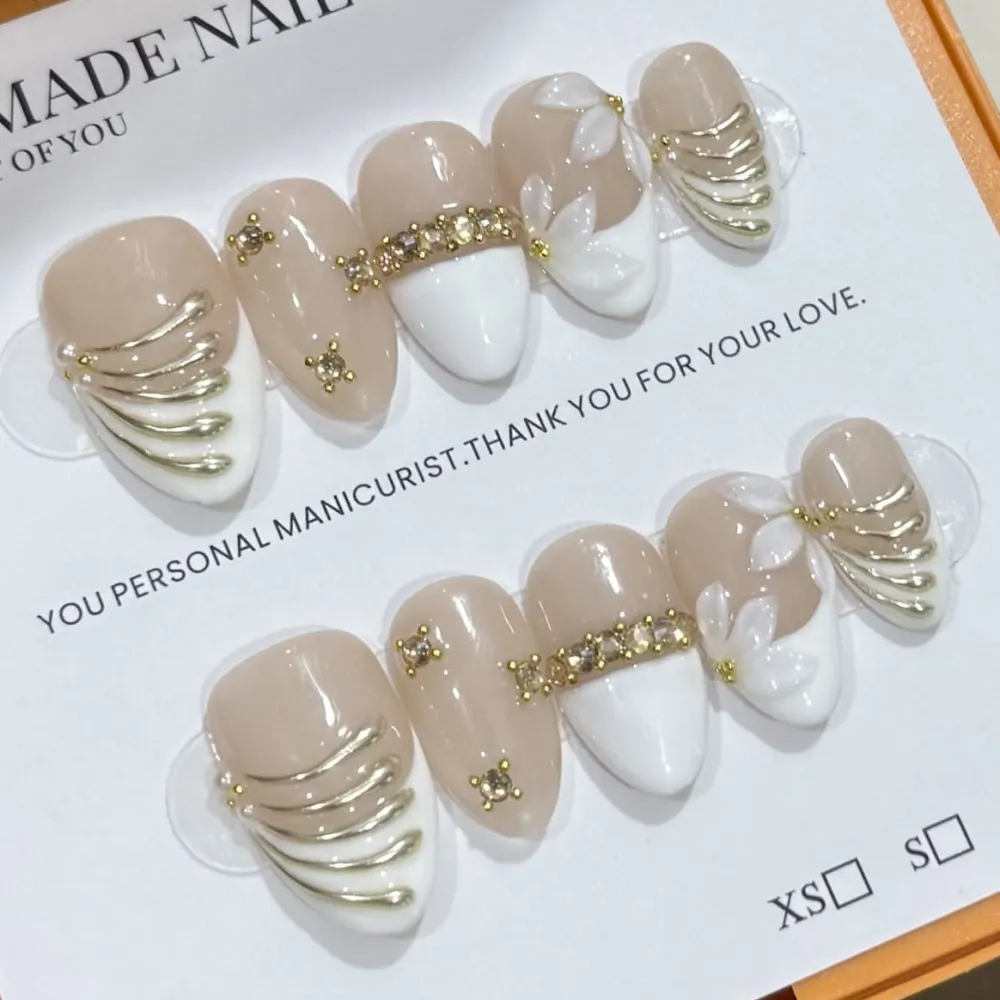 Nailhour 10 Pcs White French 3D Gilded Short Almond Press On Nails