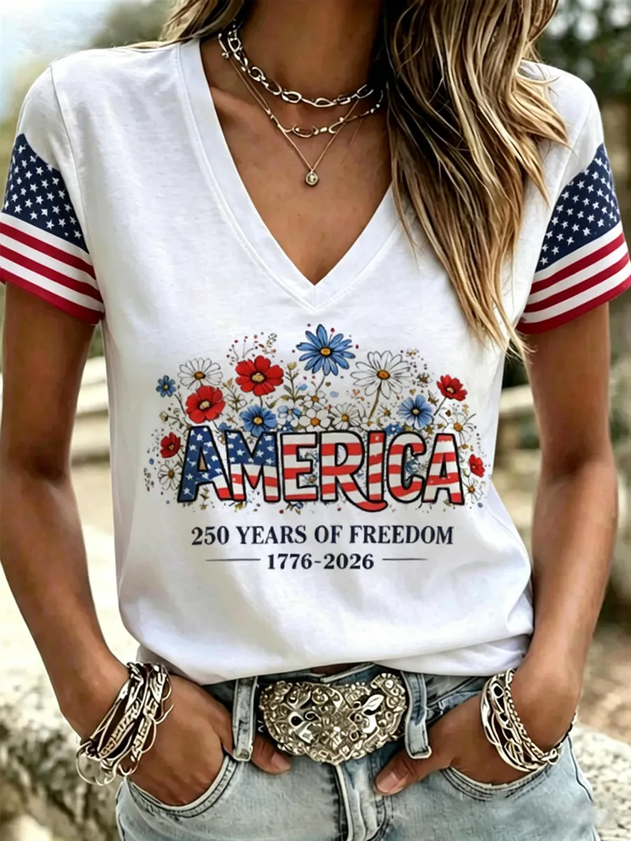 Women's Casual 250 Floral V-Neck T-Shirt