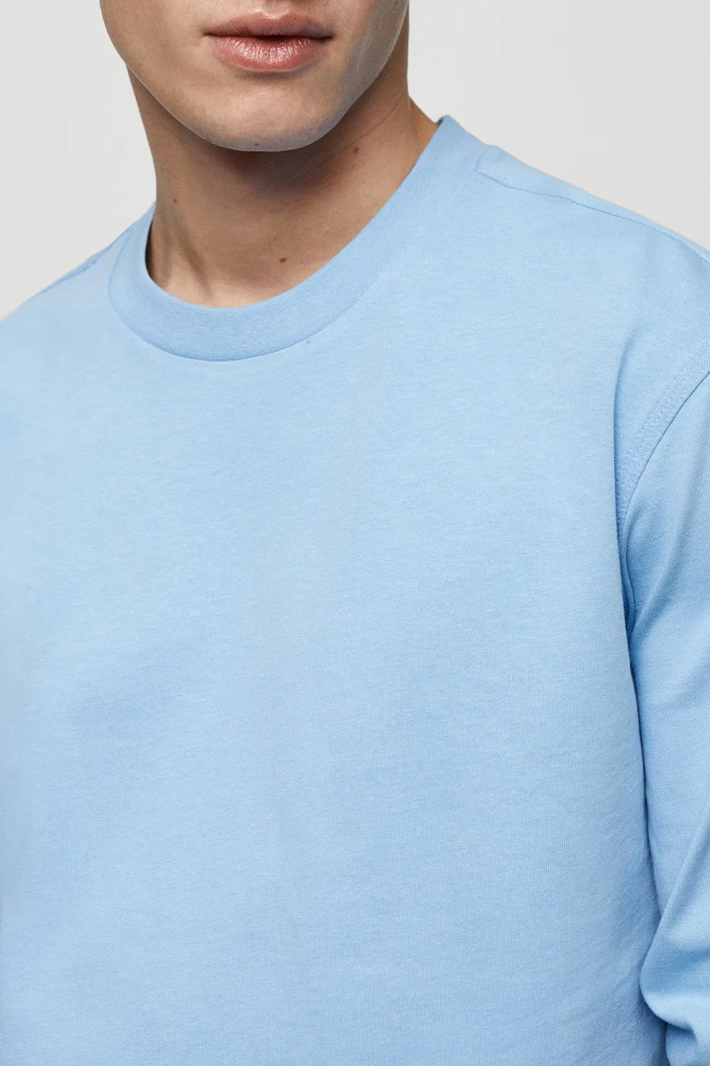 Embossed Detail Round Neck Sweatshirts