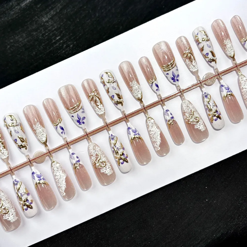 Nailhour 30Pcs Floral Gilded Medium Almond Cute Press On Nails
