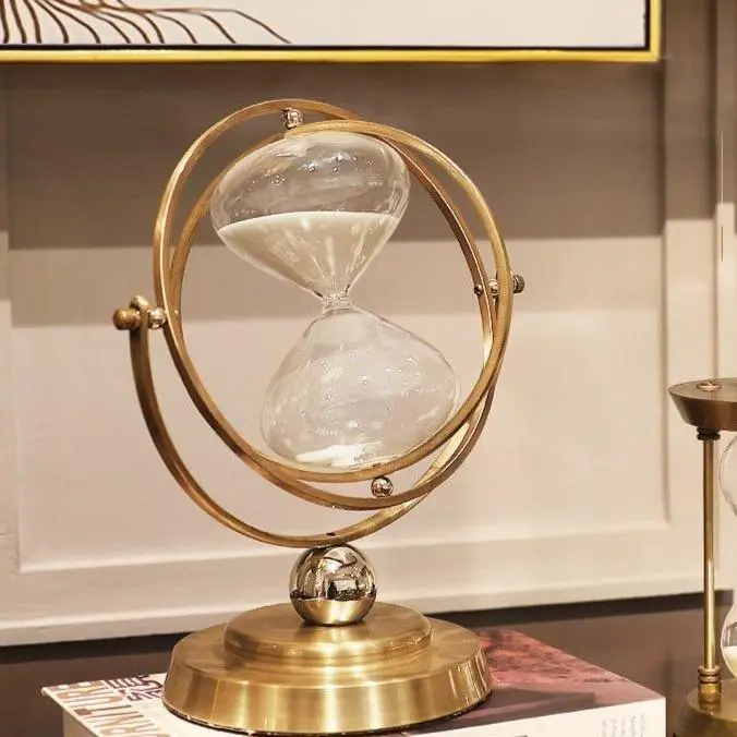Alotha Hourglass