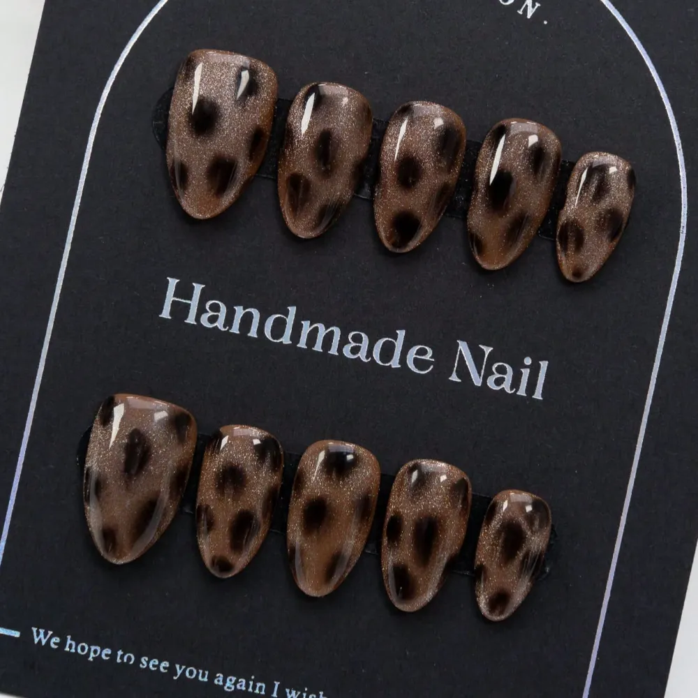 Nailhour 10Pcs Glitter Vintage Cat Eye Short Almond Press On Nails