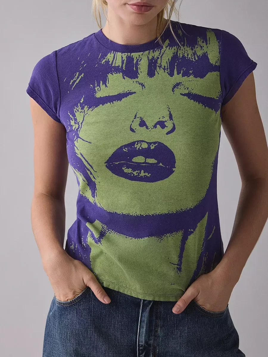 A Pure Cotton Short T-Shirt With Facial Print For Ladies