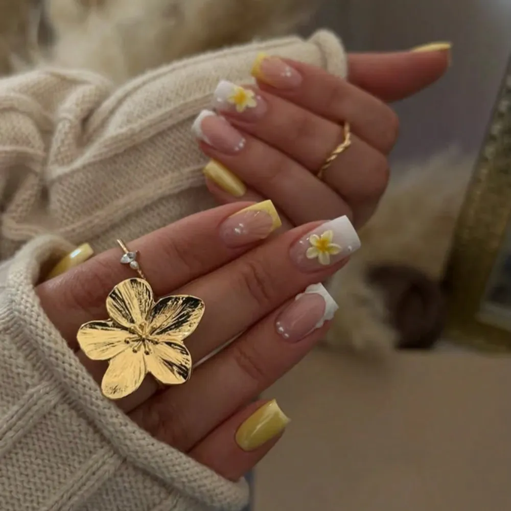Nailhour 24pcs Medium Rectangular Gradient Yellow Fake Nails