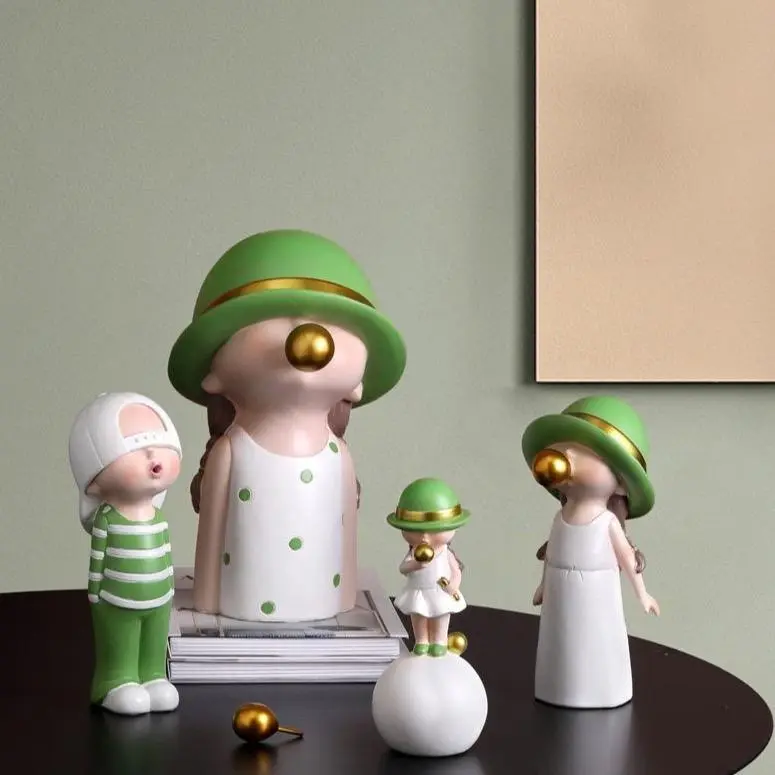 Gigi Sculpture